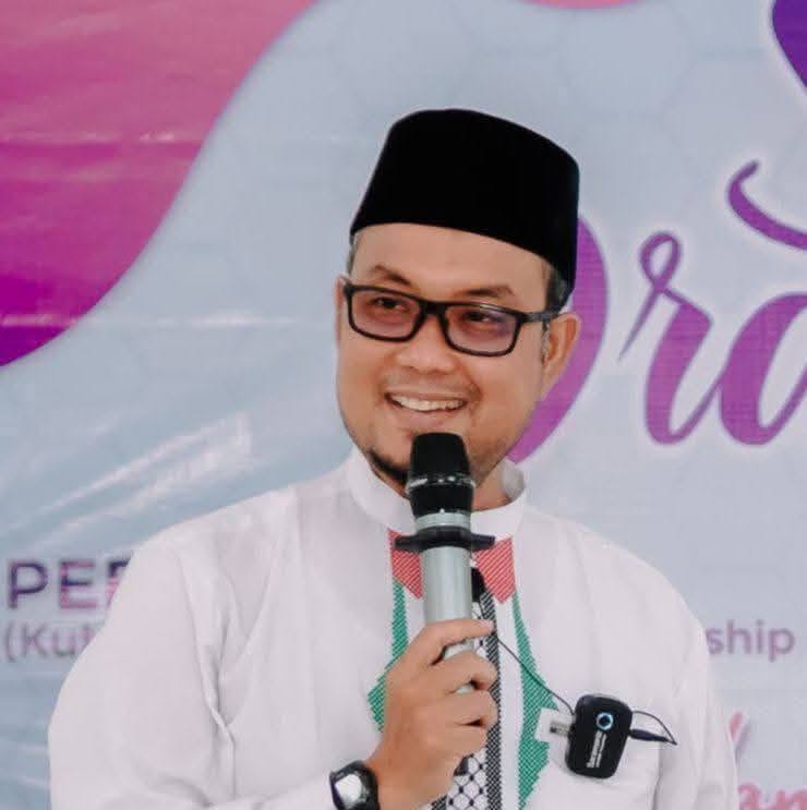 Dr. H. ZUL IKROMI, Lc., MA